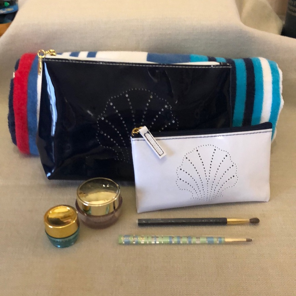 SALE sea shells! Estee, Lauder, shells sand sun and fun! 6 PC Beauty Bag.